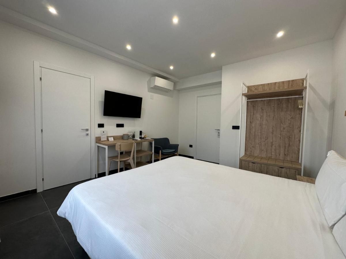 Ng Guest House Il Gallura 올비아 외부 사진