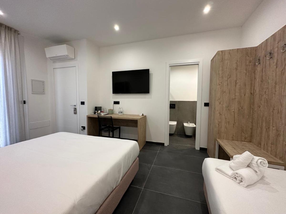 Ng Guest House Il Gallura 올비아 외부 사진