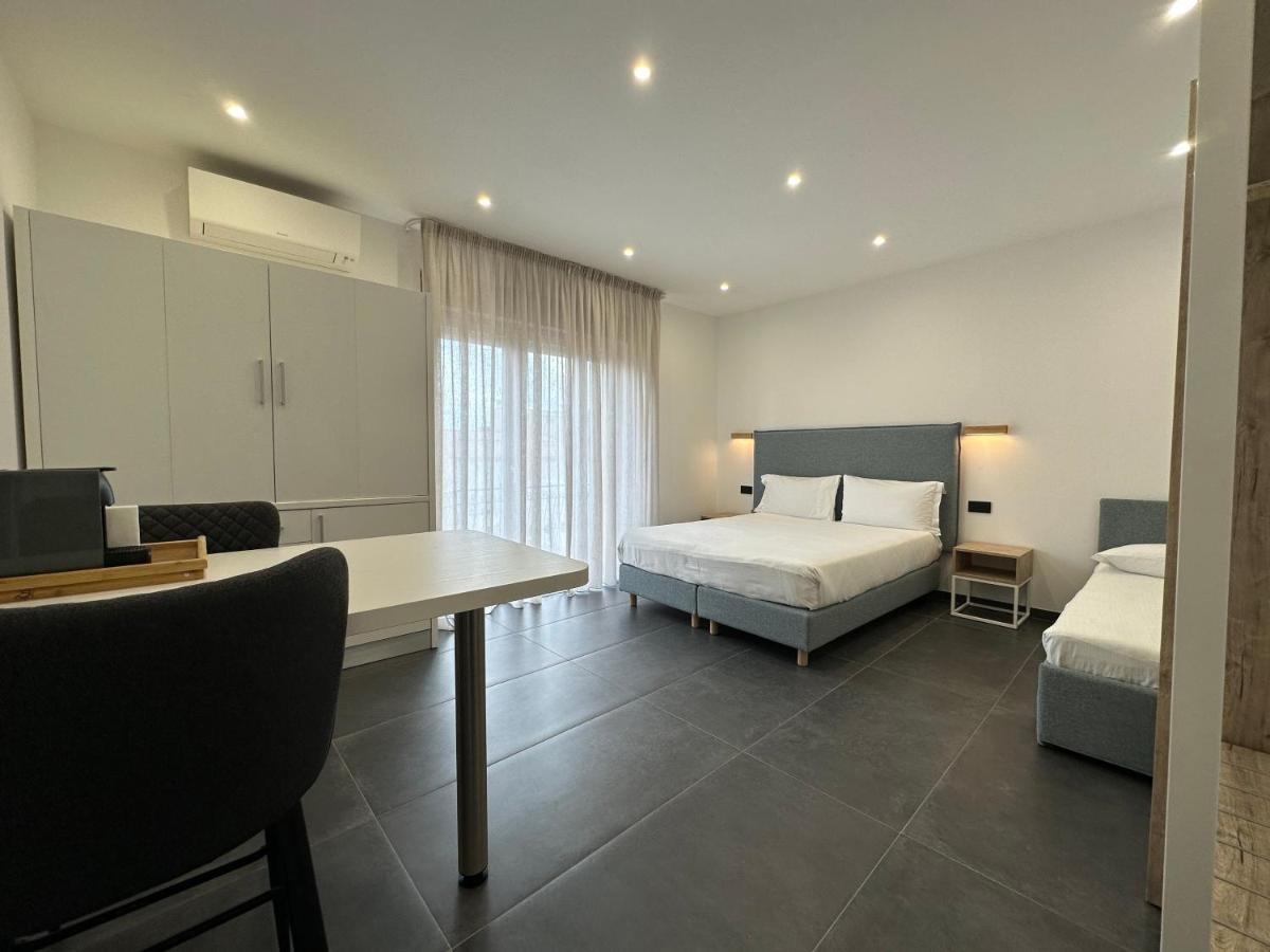 Ng Guest House Il Gallura 올비아 외부 사진