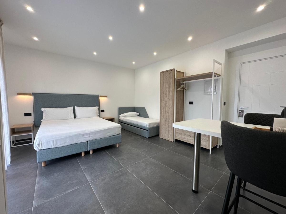 Ng Guest House Il Gallura 올비아 외부 사진