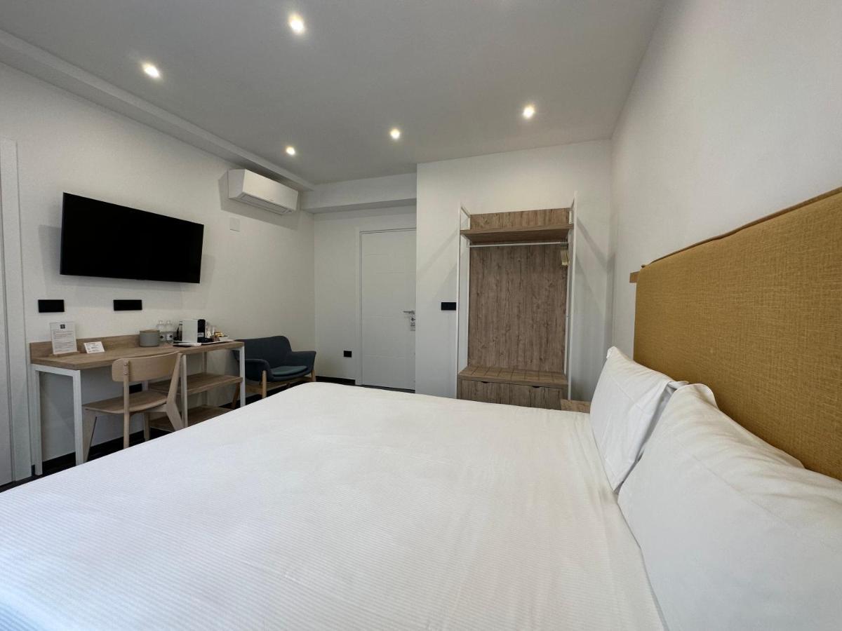 Ng Guest House Il Gallura 올비아 외부 사진